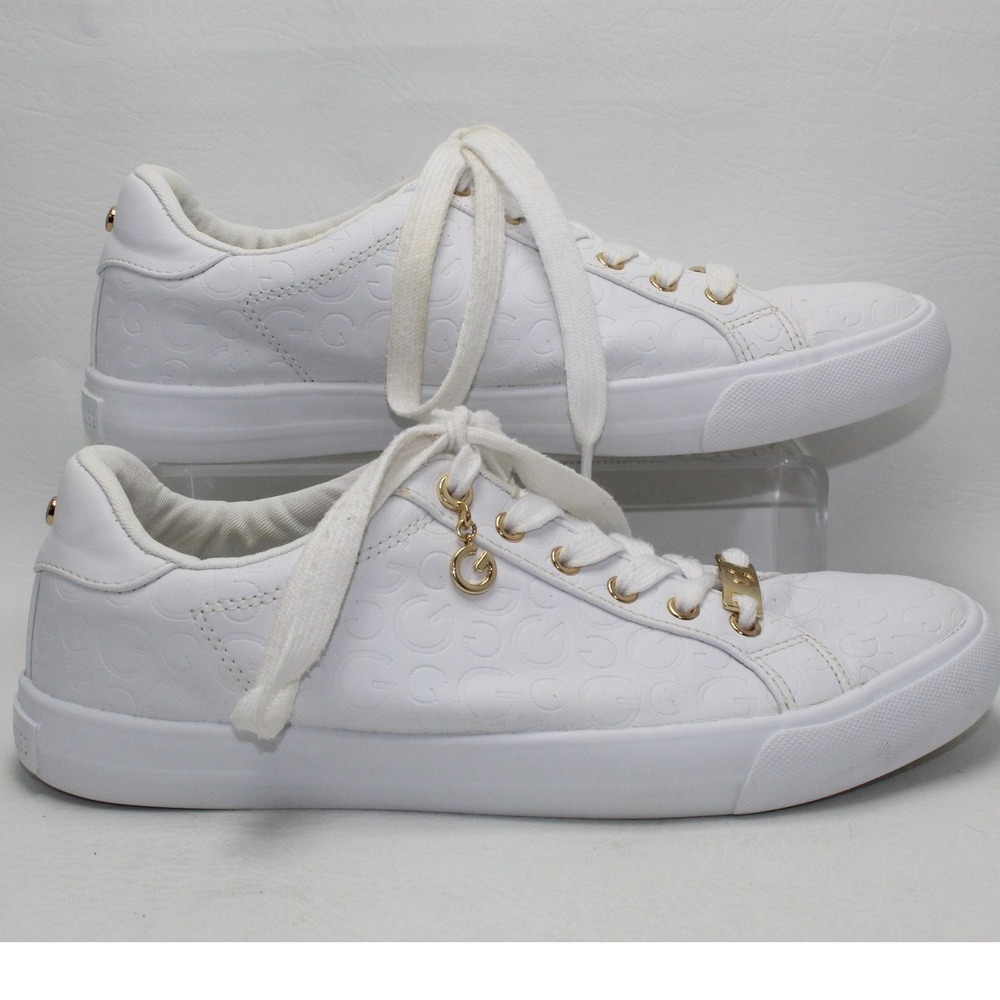 GBG Los Angeles White Embossed Logo Low Top Sneakers Gold Hardware Womans 7.5‎